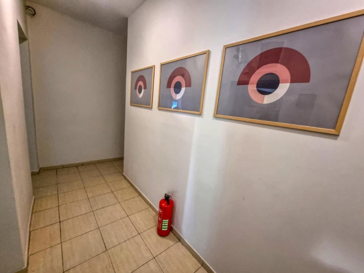 Charming Studio In Sofia Center Luaran gambar